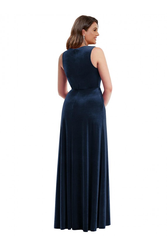 Discount Sleeveless Dark Navy Sheath V-Neck Plus Size Formal Prom Dress Canada