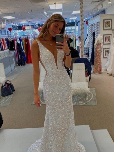 Discount Sleeveless Sheath V-Neck Velvet Sequin Prom Dress Canada